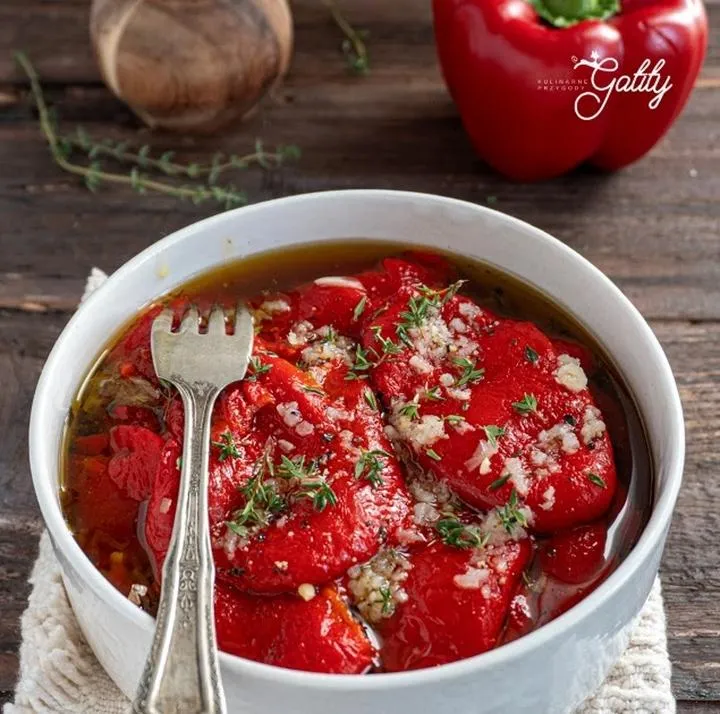 Jak długo piec paprykę w piekarniku, aby była idealnie soczysta?