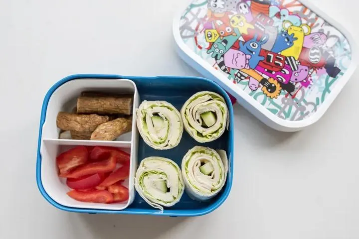 Szybkie i Smaczne Pomysły na Śniadanie do Szkoły, Które Pokochasz