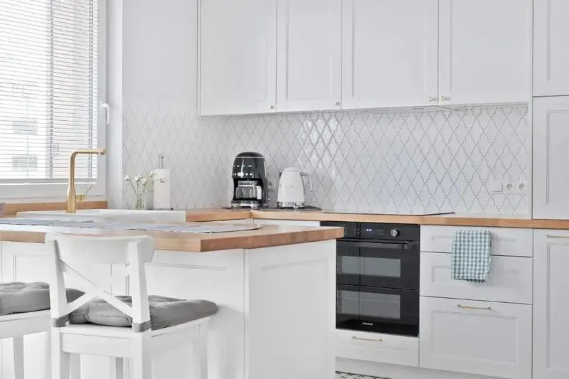 Alternatywy dla płytek w łazience