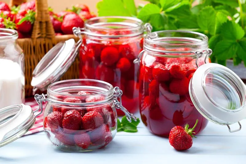 Wybór owoców i składników do kompotu